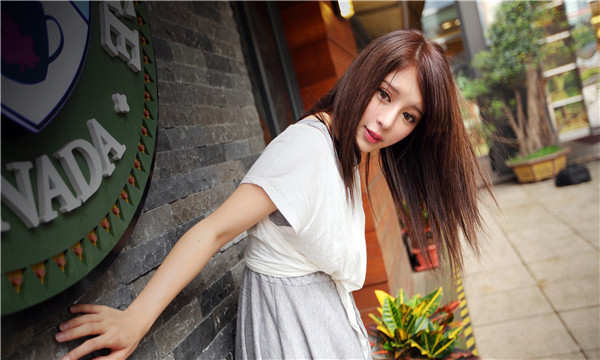 吕梁想找一个女性生孩子给报酬-｛找个女人生孩子多少钱｝
